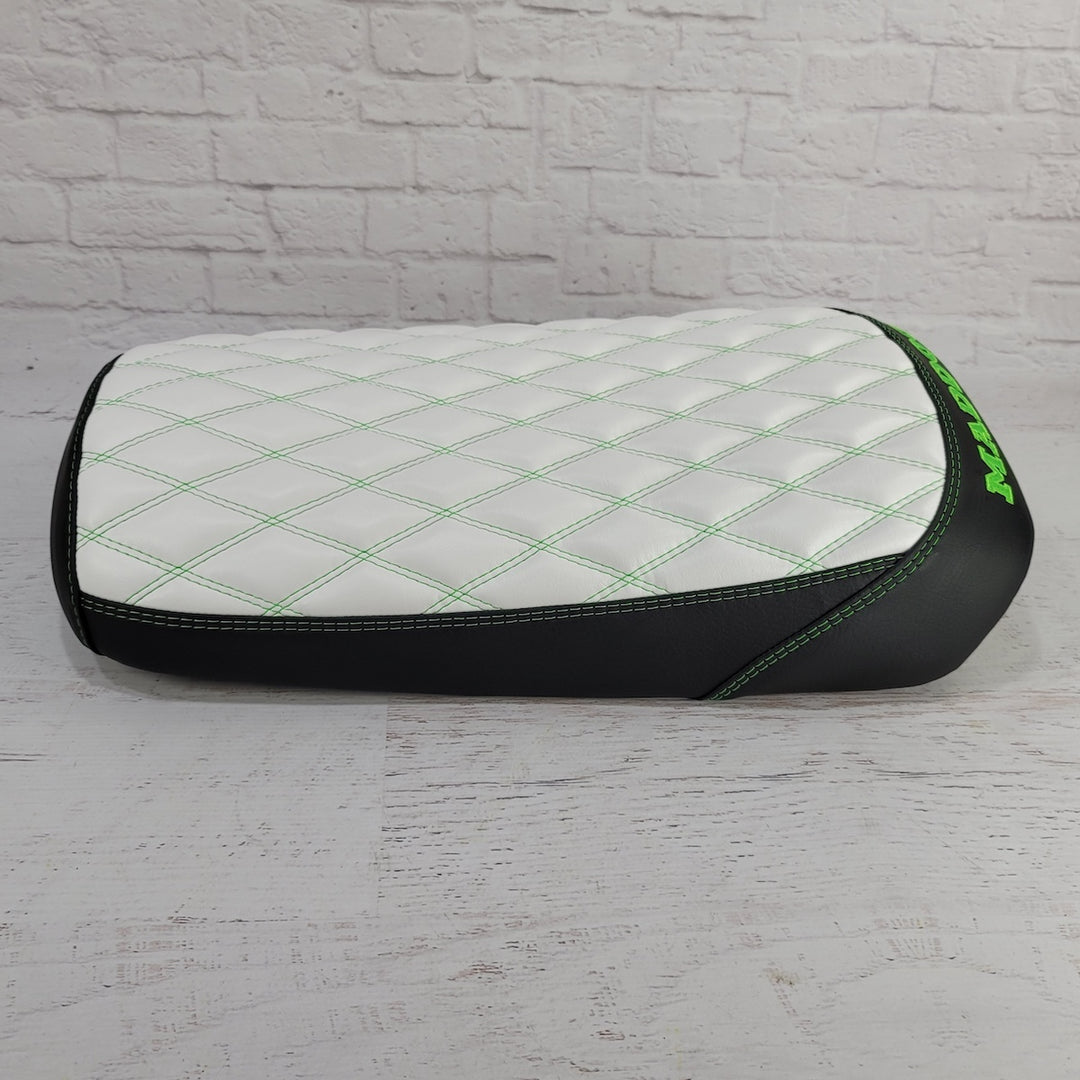 Maddog Chuckus Gen IV / Gen V BLACK AND WHITE DIAMOND Seat Cover